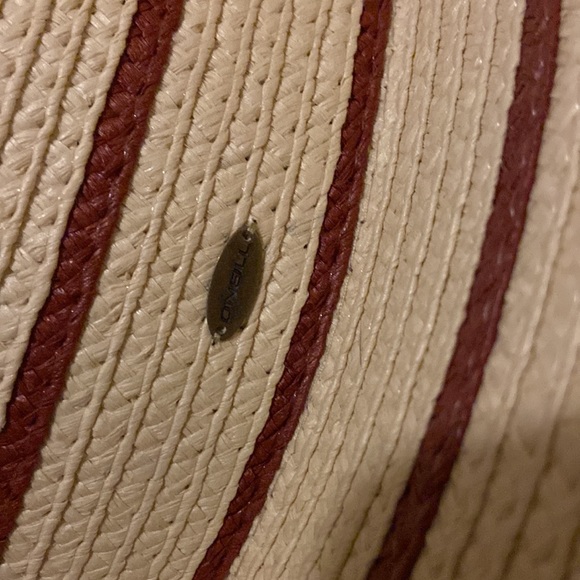 O’Neill straw hat - Picture 3 of 6